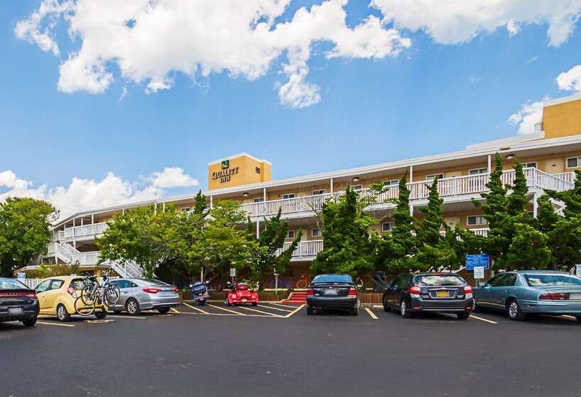 בית מלון כפרי Quality Inn Oceanfront