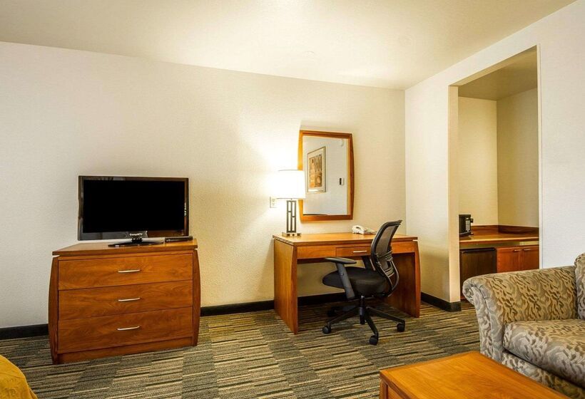 فندق Quality Inn Petaluma   Sonoma