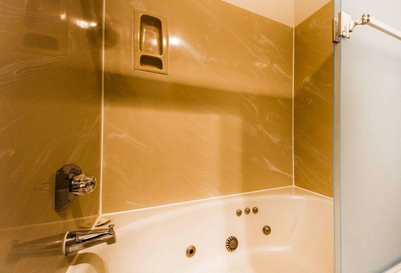 فندق Quality Inn Petaluma   Sonoma