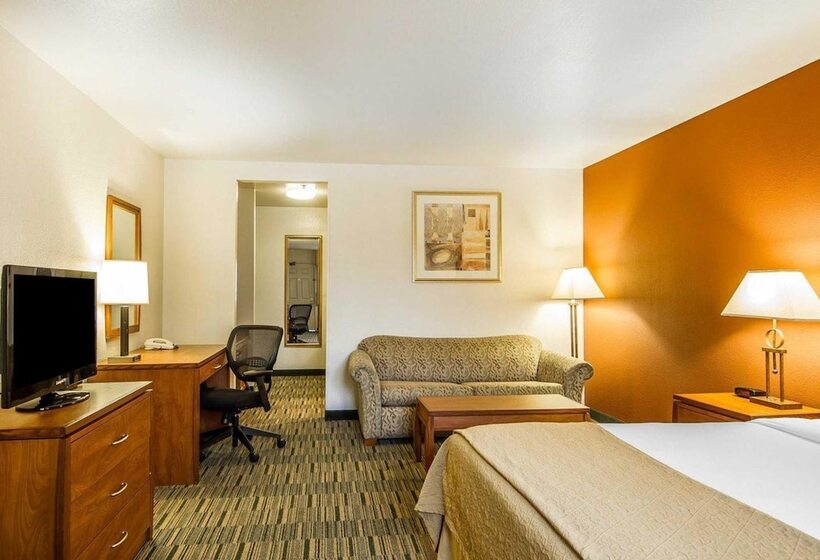 فندق Quality Inn Petaluma   Sonoma