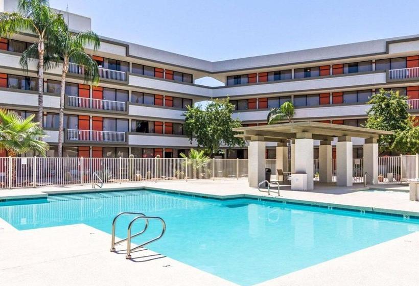 호텔 Inn Phoenix  Airport