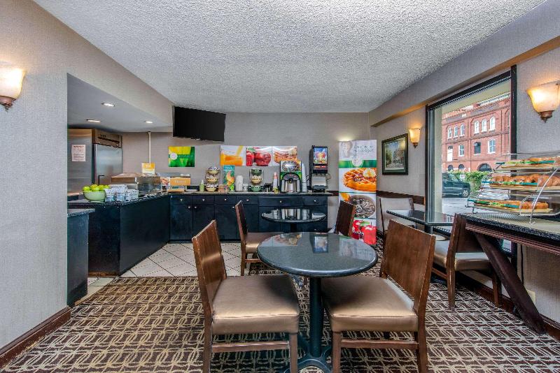هتل Quality Inn Savannah Historic District