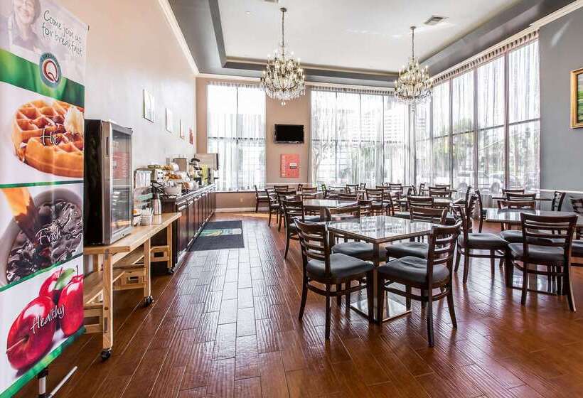 בית מלון כפרי Quality Inn & Suites Bell Gardenslos Angeles