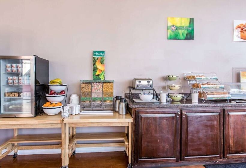 בית מלון כפרי Quality Inn & Suites Bell Gardenslos Angeles