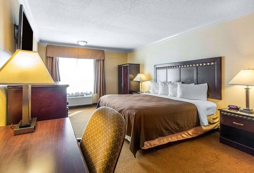 בית מלון כפרי Quality Inn & Suites Bell Gardenslos Angeles