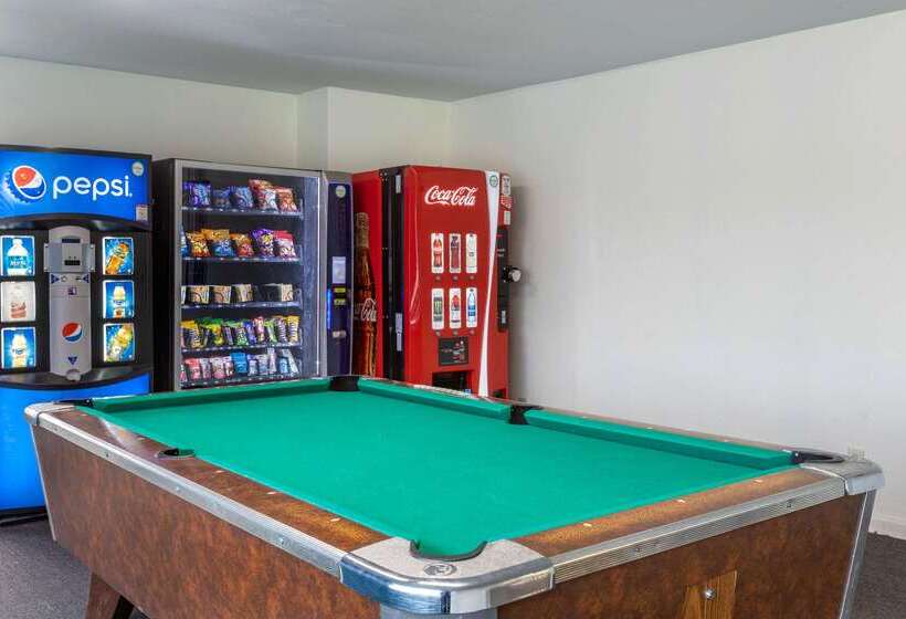 The Buena Park Hotel & Suites