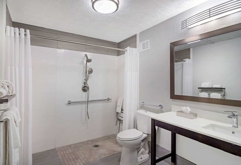 فندق Quality Inn & Suites