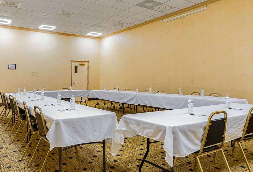 فندق Quality Inn & Suites Coldwater Near I69