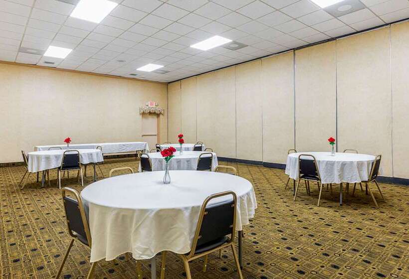 فندق Quality Inn & Suites Coldwater Near I69