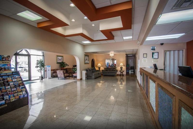 ホテル Quality Inn & Suites Eastgate Kissimmee