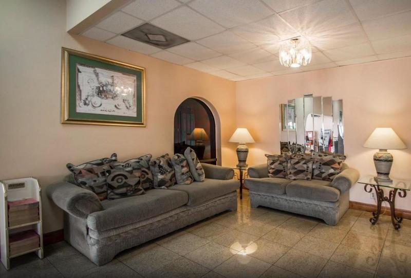 ホテル Quality Inn & Suites Eastgate Kissimmee