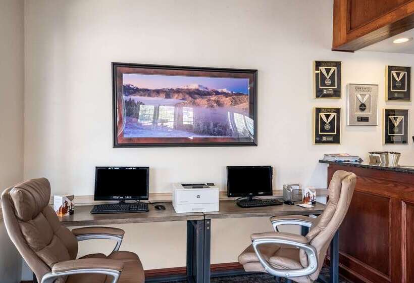 酒店 Quality Inn & Suites Garden Of The Gods