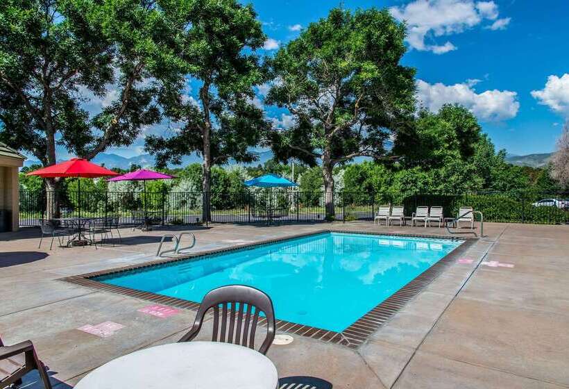 酒店 Quality Inn & Suites Garden Of The Gods