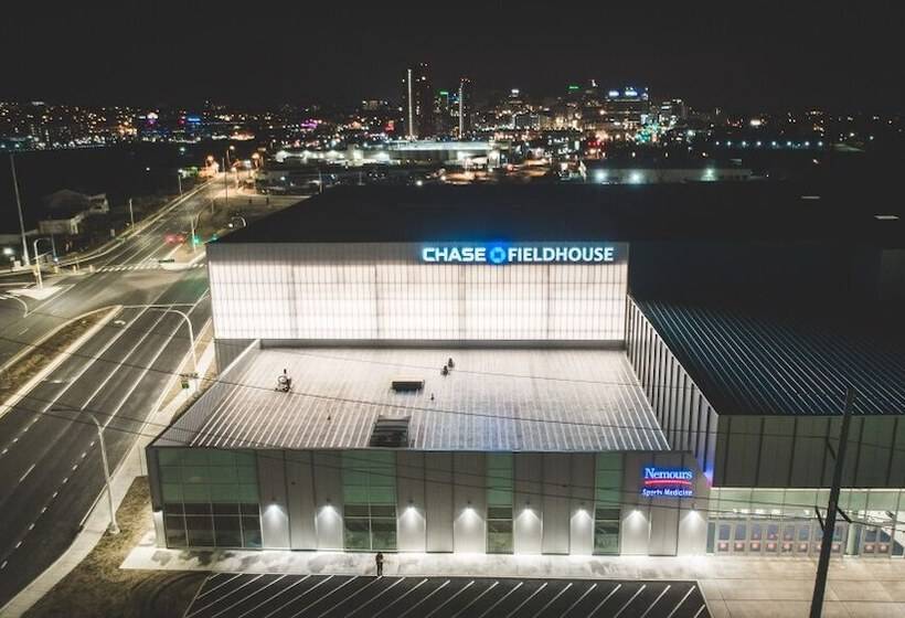 فندق Quality Inn & Suites Skyways