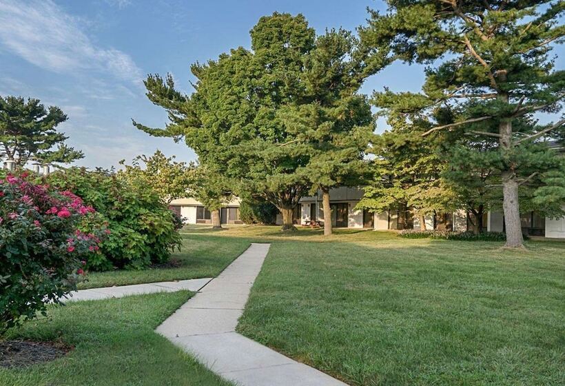 فندق Quality Inn & Suites Skyways