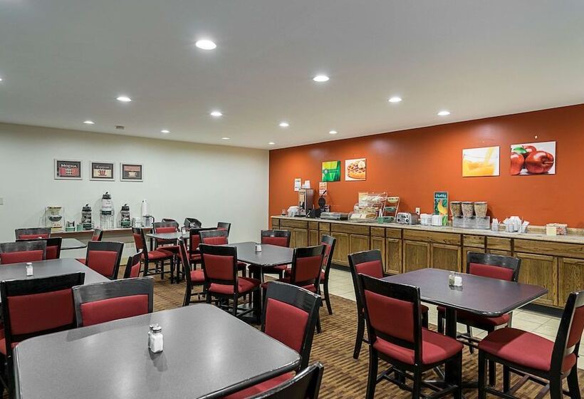 فندق Quality Inn & Suites Skyways