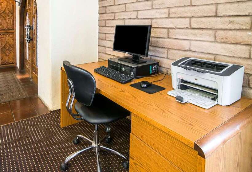 هتل Quality Inn