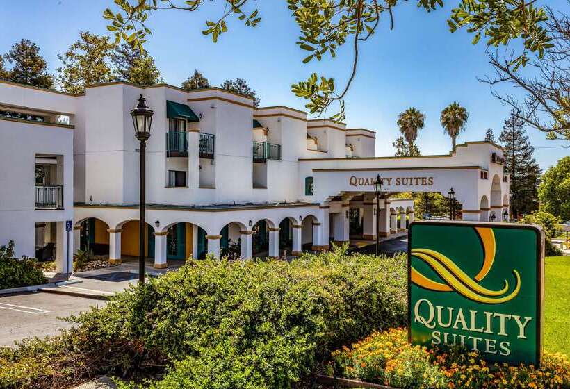 בית מלון כפרי Quality Suites Downtown San Luis Obispo
