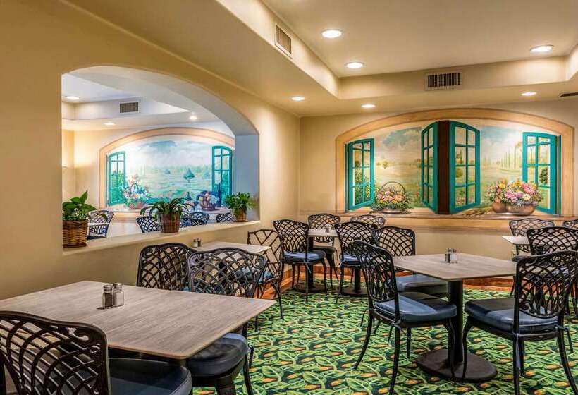 בית מלון כפרי Quality Suites Downtown San Luis Obispo