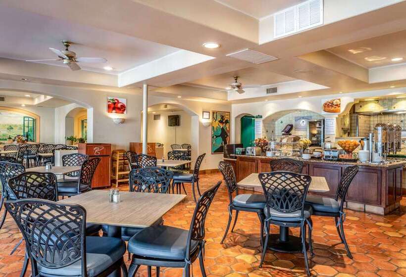 בית מלון כפרי Quality Suites Downtown San Luis Obispo