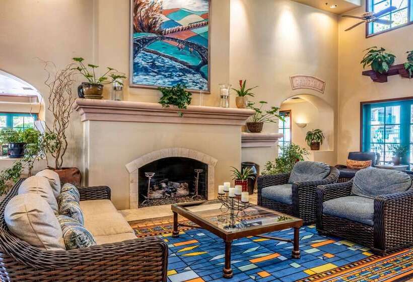 בית מלון כפרי Quality Suites Downtown San Luis Obispo