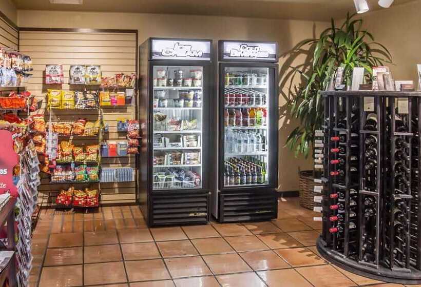 בית מלון כפרי Quality Suites Downtown San Luis Obispo