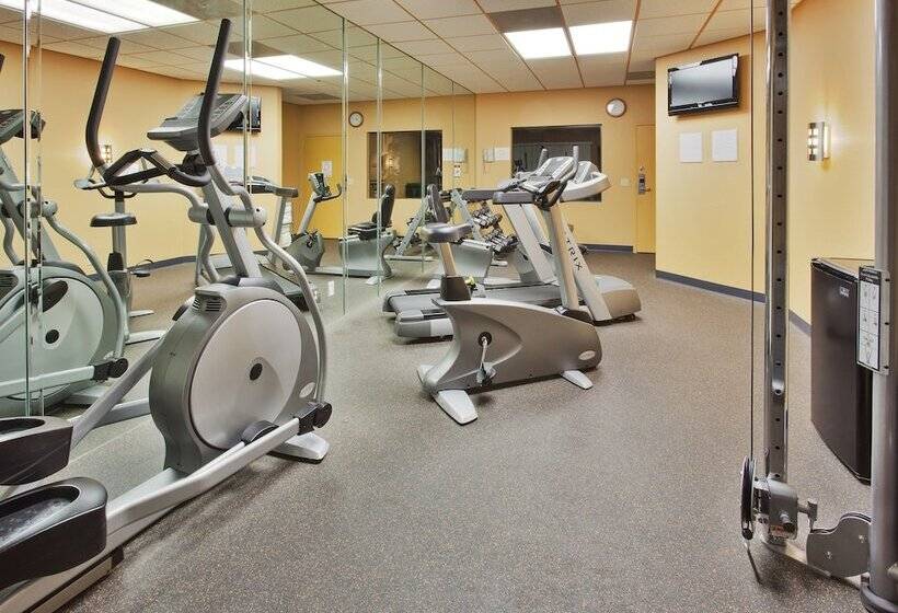 בית מלון כפרי Quality Suites Downtown San Luis Obispo