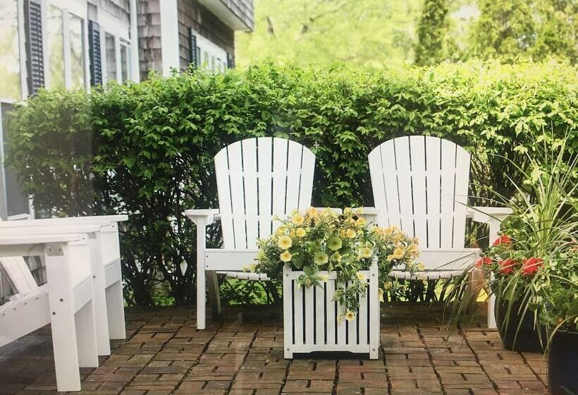 בית מלון כפרי Queen Anne Inn