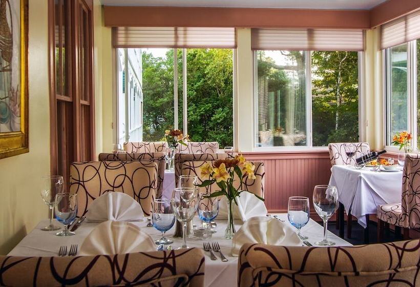 בית מלון כפרי Queen Anne Inn