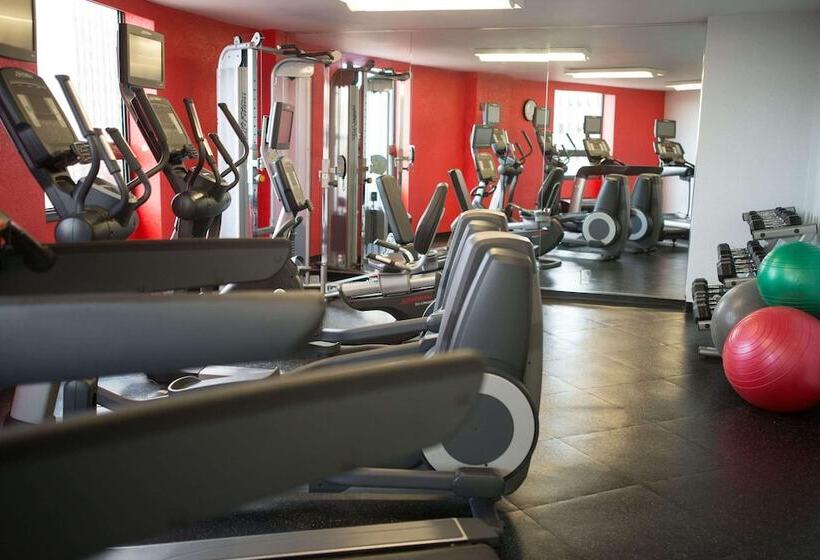 Radisson Hotel Duluth Harborview