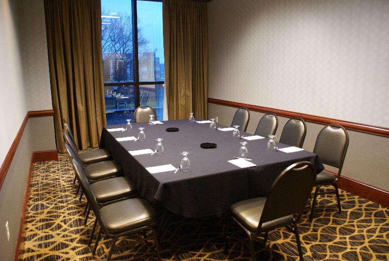 호텔 Doubletree By Hilton Lansing