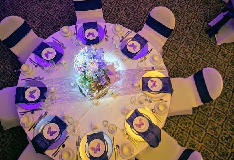 Radisson Suite Hotel Oceanfront