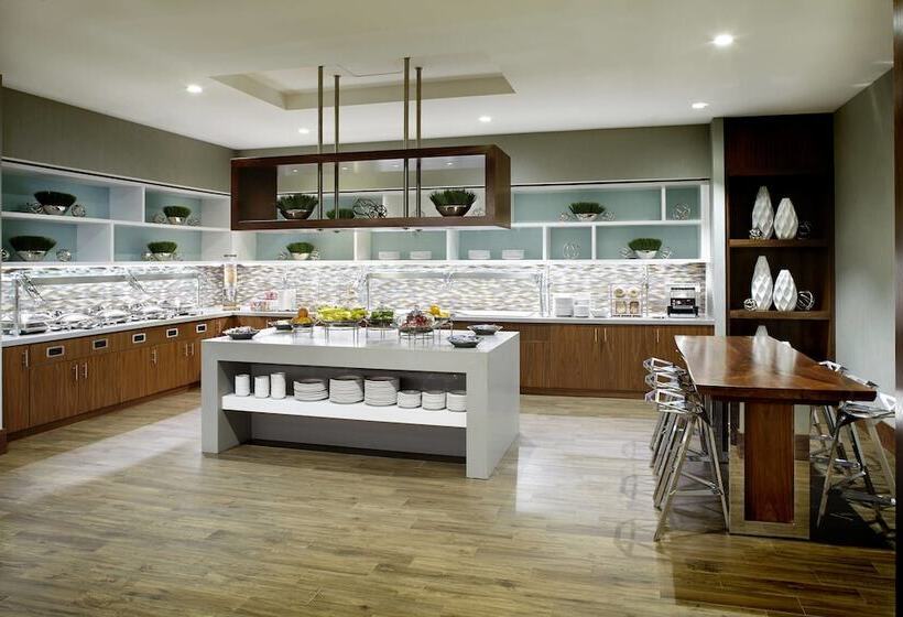 فندق Raleigh Marriott Crabtree Valley