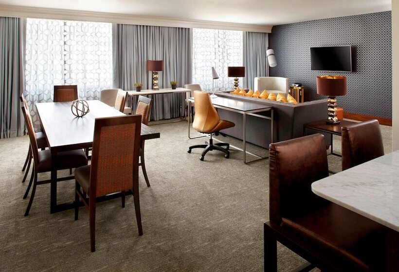 فندق Raleigh Marriott Crabtree Valley