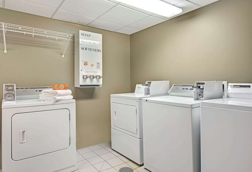 호텔 Quality Inn & Suites Columbus