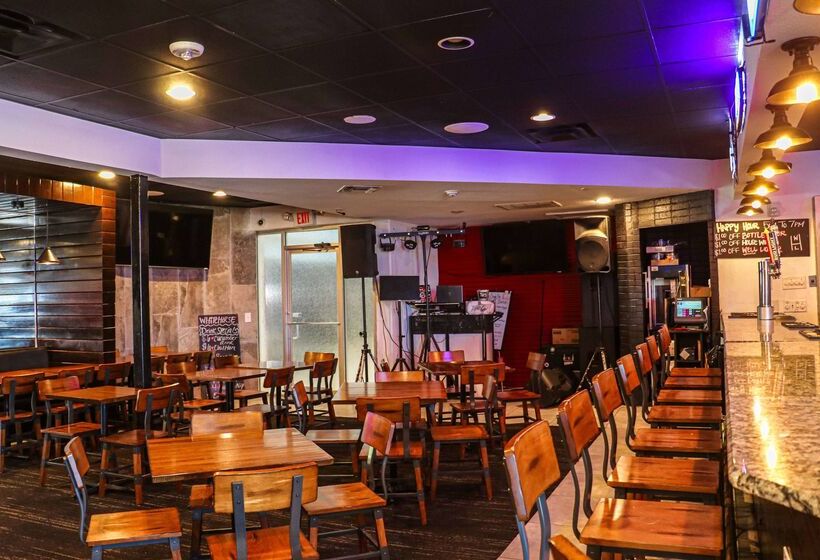 فندق Ramada By Wyndham Del Rio