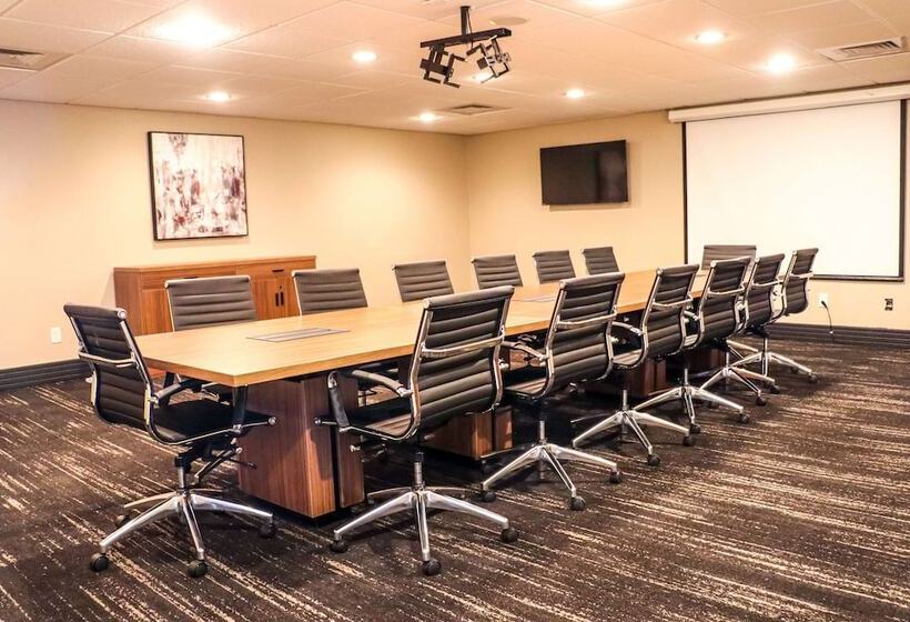 فندق Ramada By Wyndham Del Rio