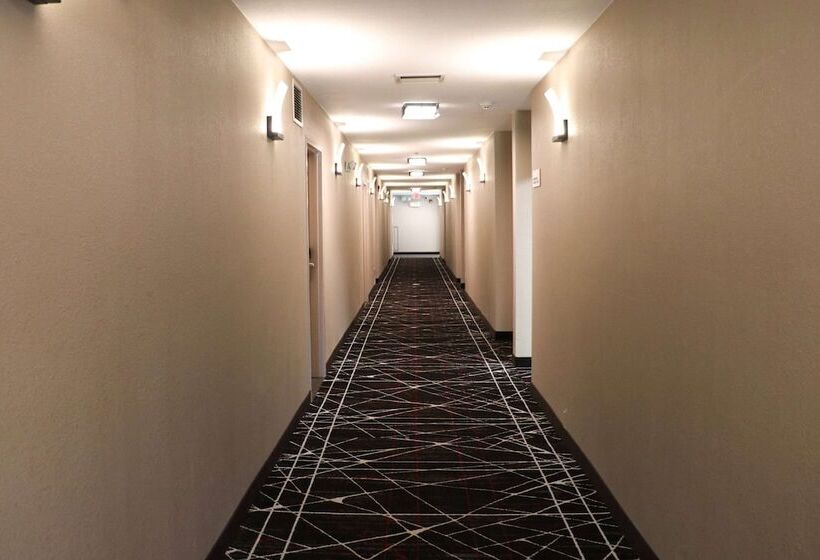 فندق Ramada By Wyndham Del Rio