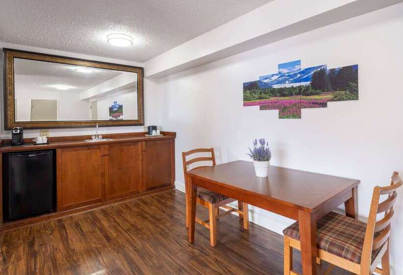 فندق Ramada By Wyndham Juneau