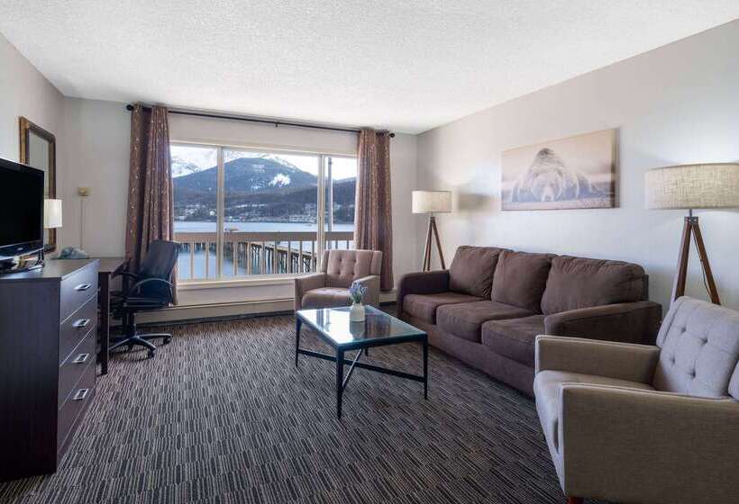 فندق Ramada By Wyndham Juneau