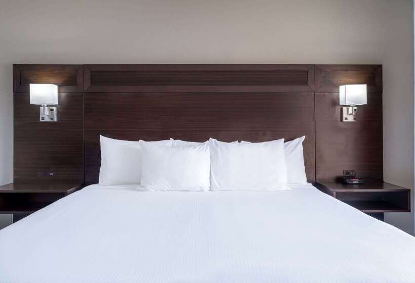 فندق Ramada By Wyndham Juneau