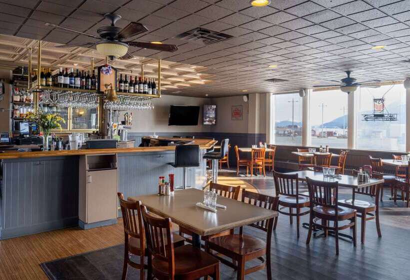 فندق Ramada By Wyndham Juneau