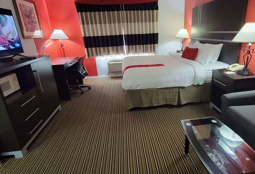 فندق Ramada By Wyndham Mountain Home