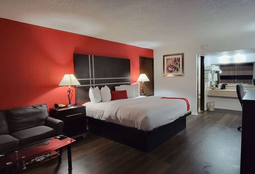 فندق Ramada By Wyndham Mountain Home