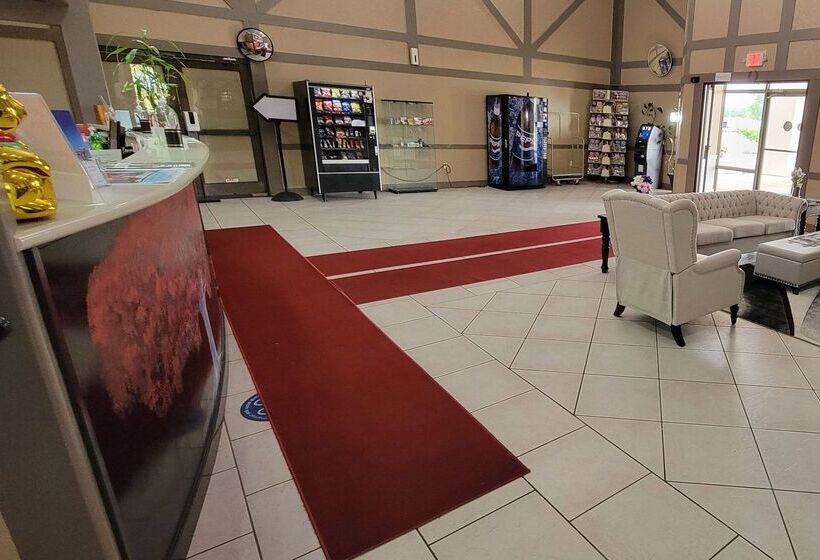 فندق Ramada By Wyndham Mountain Home