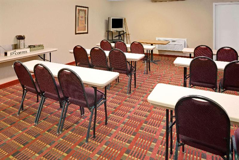 فندق Ramada By Wyndham Spokane Valley