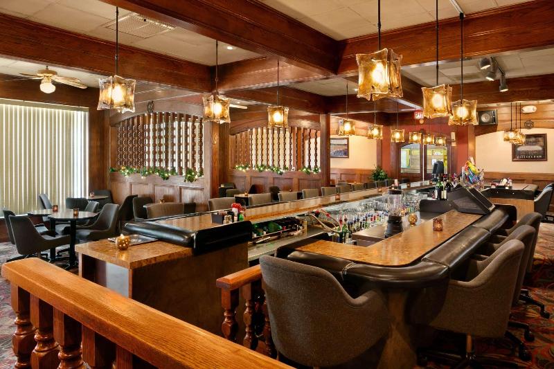 Отель Ramada By Wyndham Washington