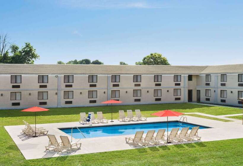 هتل Ramada By Wyndham Allentown Bethlehem