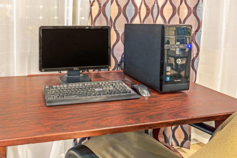 هتل Red Lion Inn & Suites Tucson Downtown