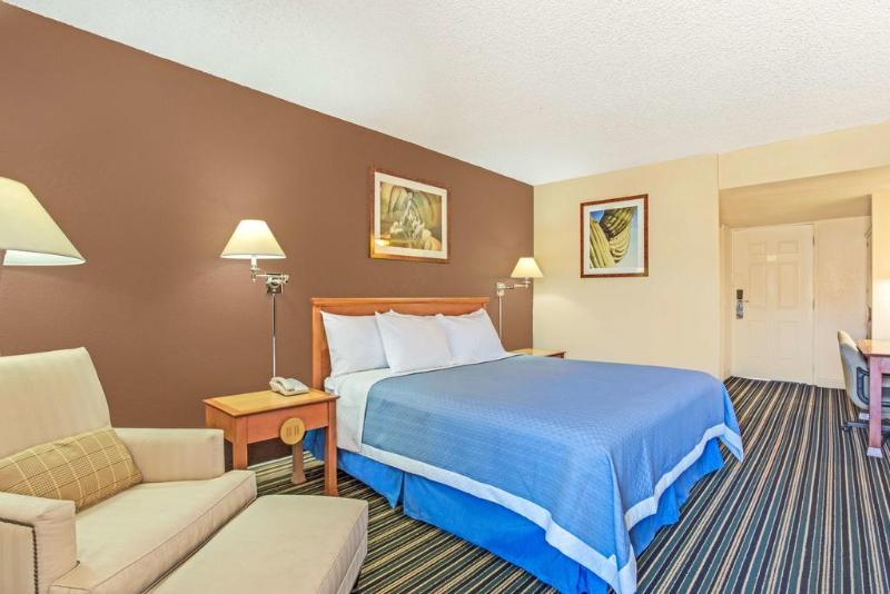 هتل Red Lion Inn & Suites Tucson Downtown